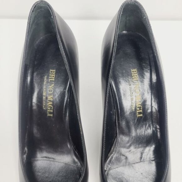 Bruno Magli Classic Black Leather Pointed Toe Kitten High Heel Size 6 1/2 - Picture 7 of 16